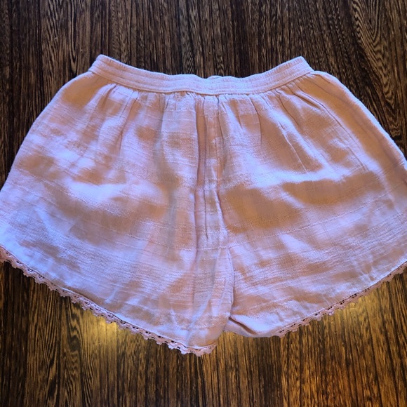 Pink American Eagle shorts - Picture 2 of 3